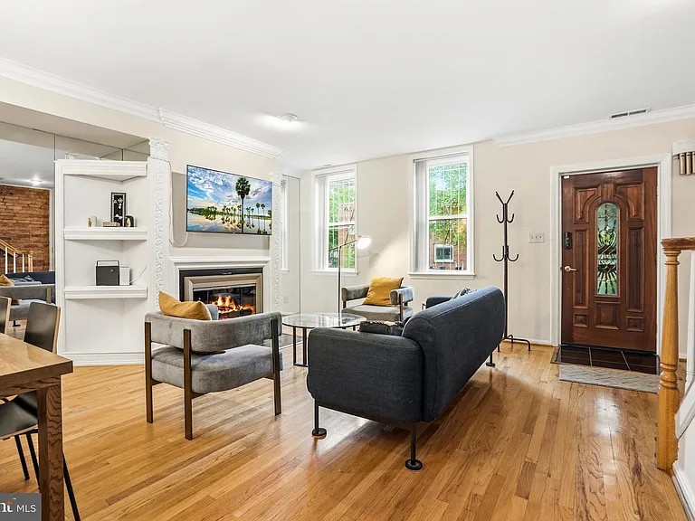 1540 1st St NW — Photo 9