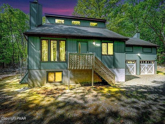 2nd image of 3587 Acorn Cir