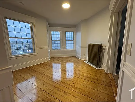 363 Adams St #3 — Photo 1