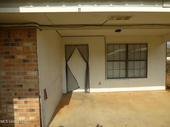 144 Old Highway 98 W #4, Tylertown, MS 39667