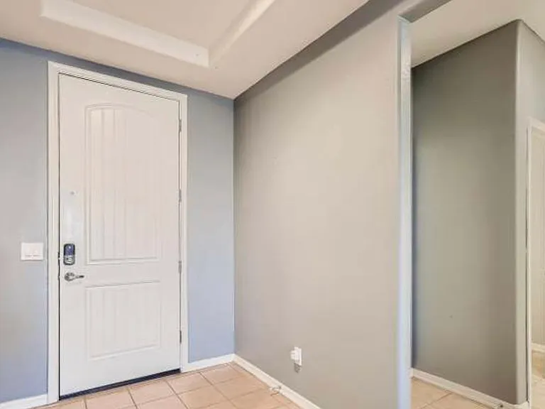 35359 N Donovan Dr — Photo 5