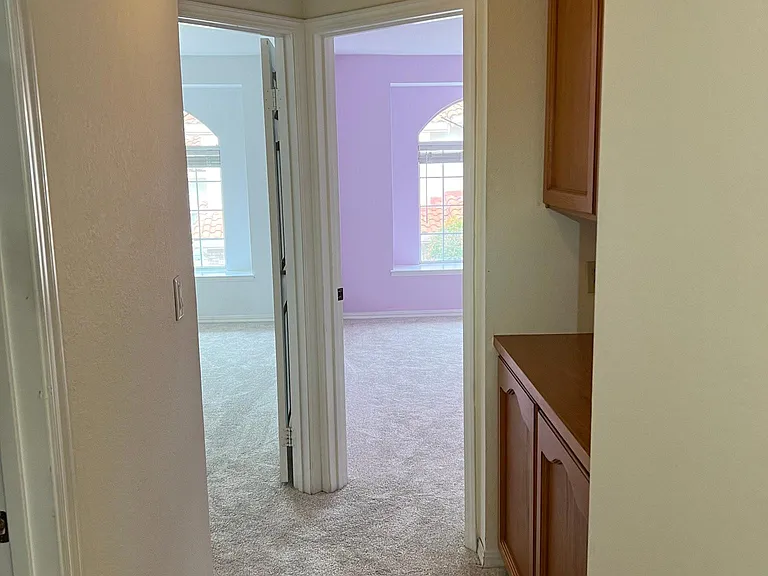 2111 Cuesta Dr — Photo 16