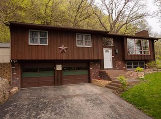 5335 Zion Rd, La Crosse, WI 54601