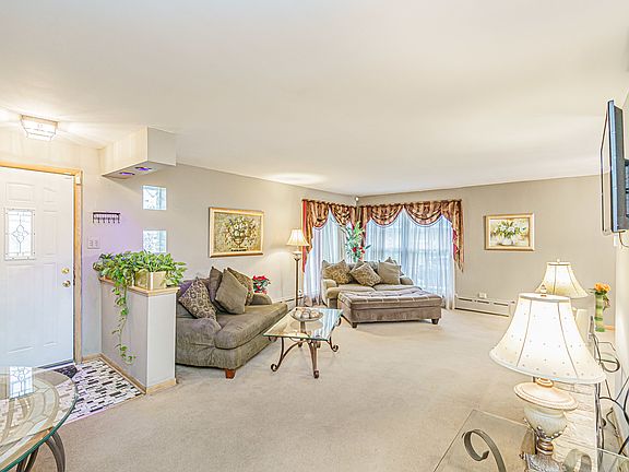 2nd image of 16361 Drexel Ave