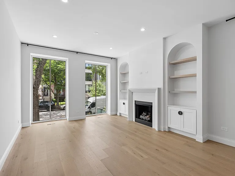 3739 N Clifton Ave #1 — Photo 1