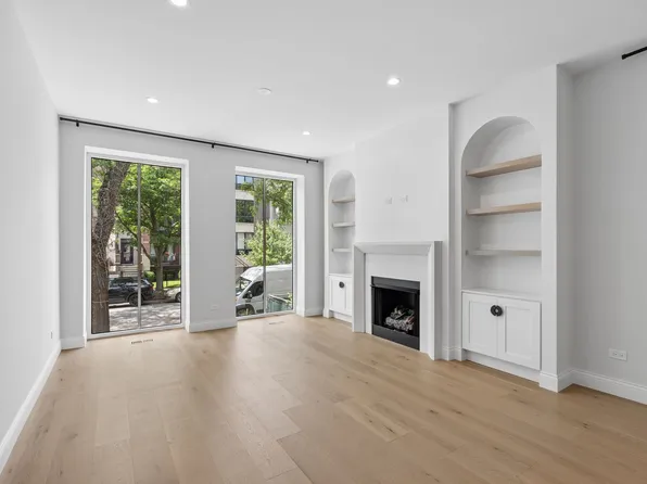 3739 N Clifton Ave, Chicago, IL