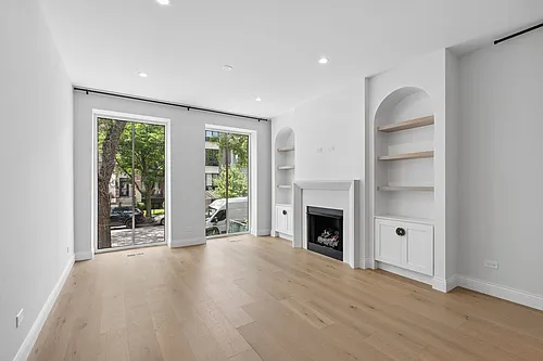 3739 N Clifton Ave #1 Photo 1
