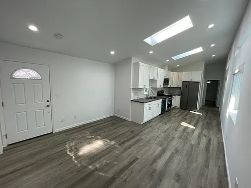 350 Hanson Ave #2 Photo 1
