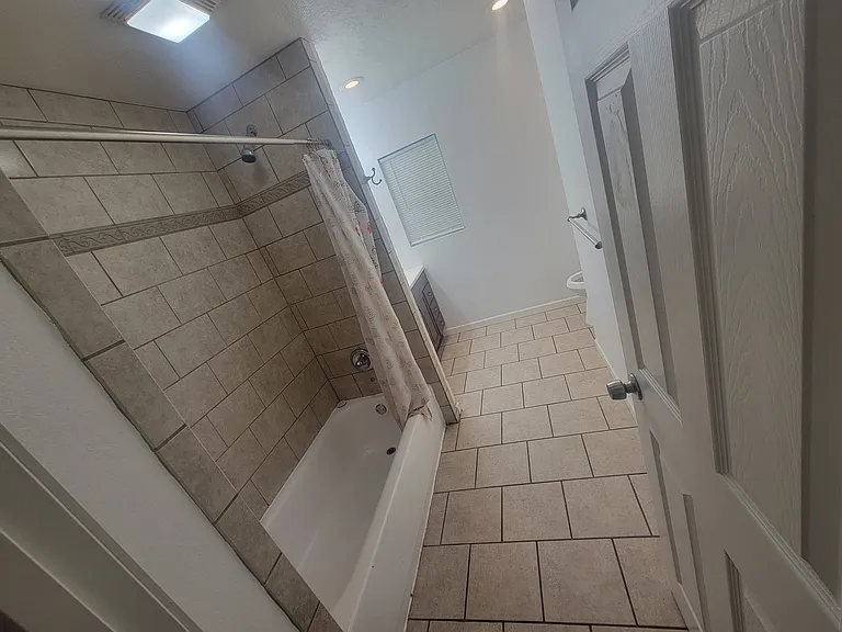 8619 Lane Ave — Photo 8
