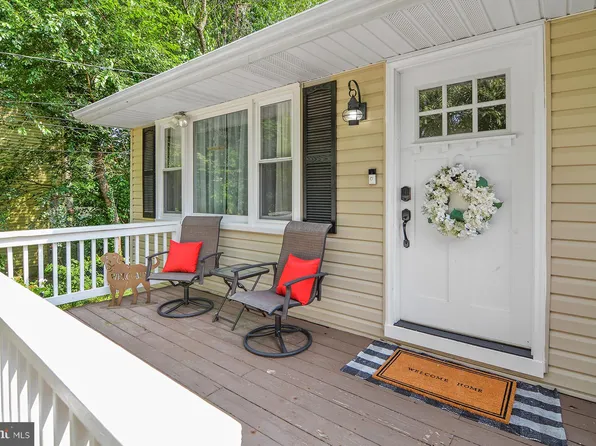 1050 Tudor Dr, Crownsville, MD 21032