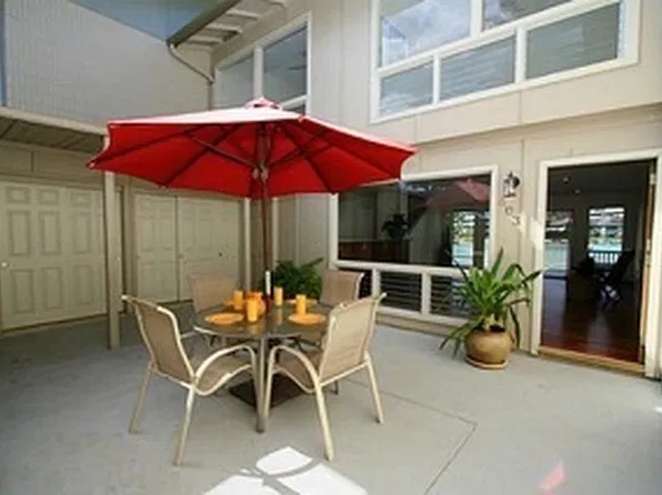 603 Koko Isle Cir #1202, Honolulu, HI 96825