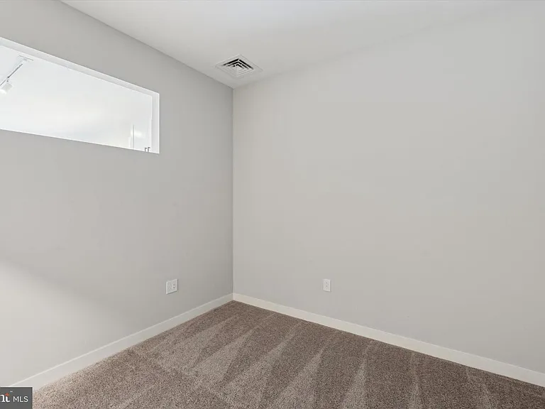 1219-23 Constitution Ave #2354 — Photo 3
