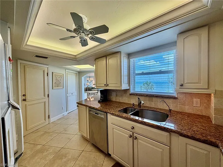 10701 Gulf Shore Dr #401 — Photo 12
