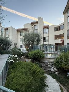 5255 Zelzah Ave APT 302, Encino, CA, 91316