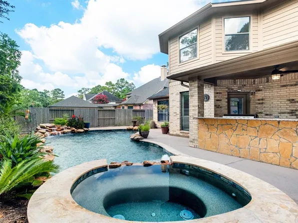 709 Hidden Creek Lane, Friendswood, TX 77546