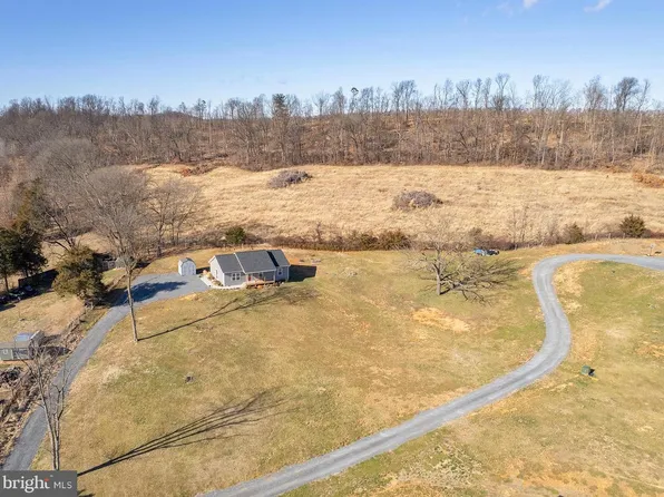 4009 Ridge Rd, Quicksburg, VA 22847