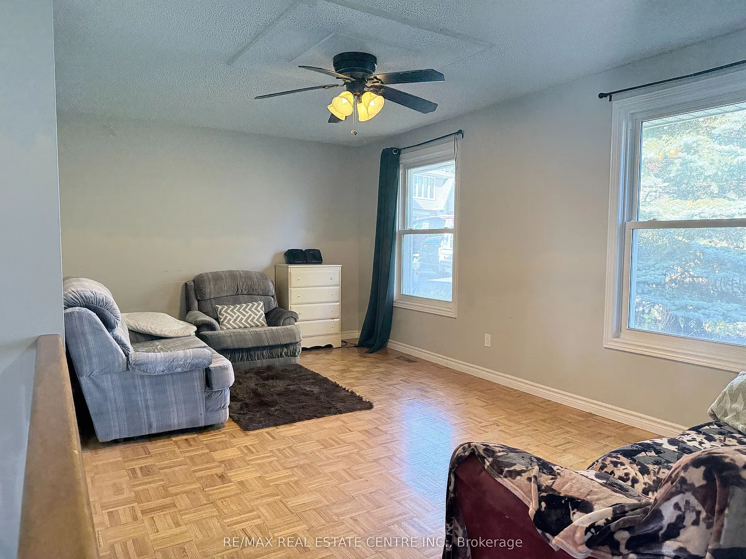 4 bed, $2,450 — Photo 4