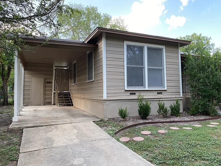 209 Lyman Dr — Photo 29