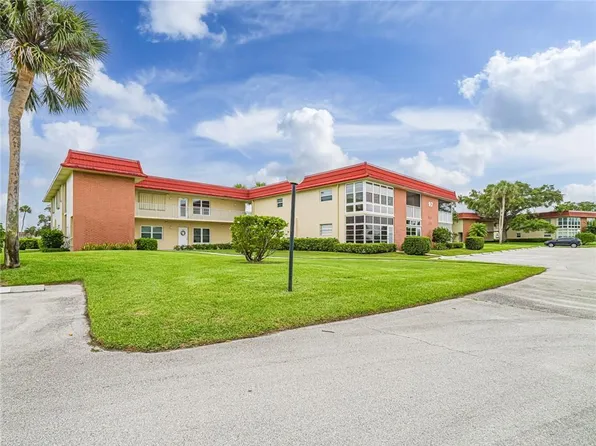 97 Spring Lake Drive #104, Vero Beach, FL 32962