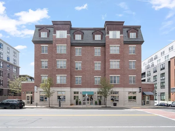 116-128 Rantoul St APT 210, Beverly, MA 01915