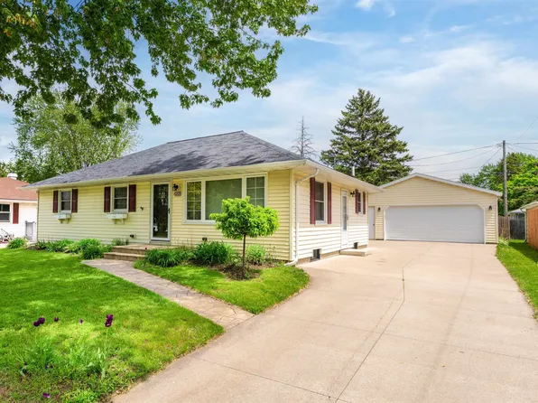 2406 S Fountain Ave, Appleton, WI 54915