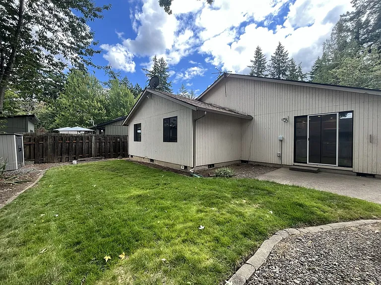 4825 SW Marigold St — Photo 33