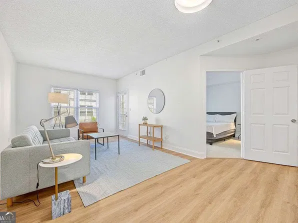 1075 Peachtree Walk NE Unit A301, Atlanta, GA 30309