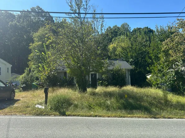715 Baker Rd, High Point, NC 27263