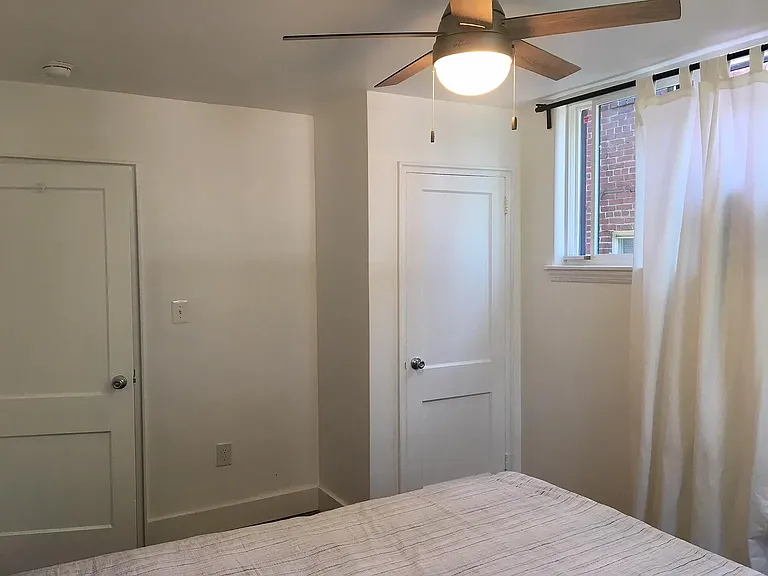 1-228 Webster St NE #1 — Photo 15