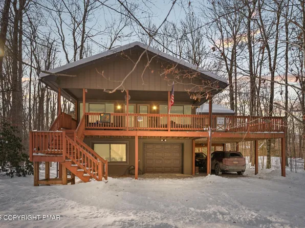 121 Tunkhannock Trl, Pocono Pines, PA 18350