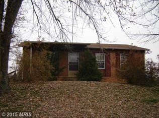 18483 Ferguson Ln, Jeffersonton, VA 22724