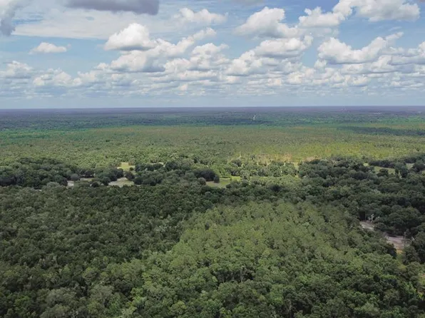  NE 2nd Ct, Branford, FL 32008