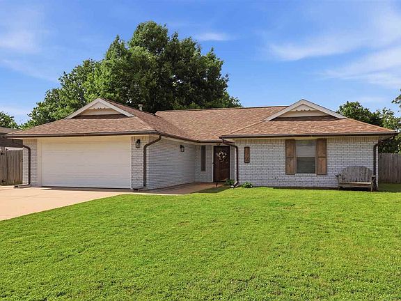 2nd image of 3205 W 29th Ct