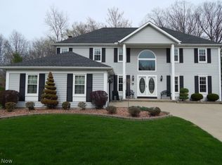 17171 Greenwood Dr, Strongsville, OH