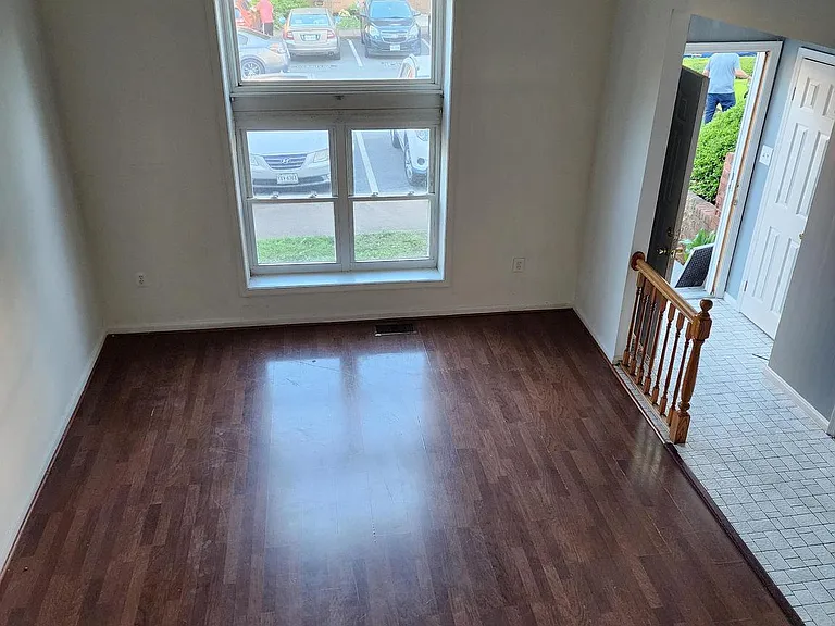 8333 Ivy Glen Ct — Photo 6