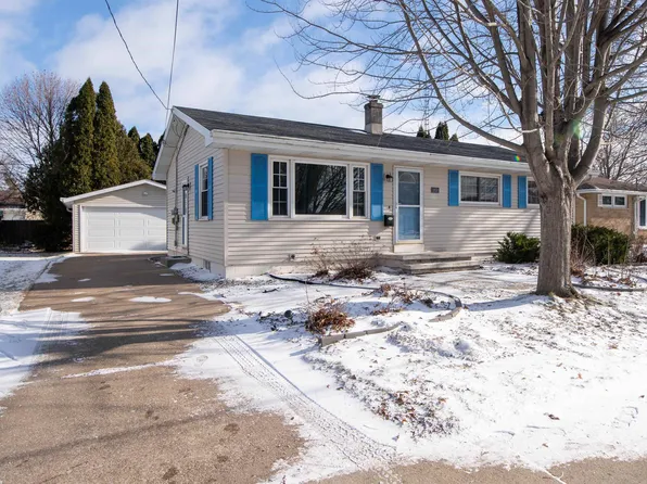 1850 Knapp St, Oshkosh, WI 54902