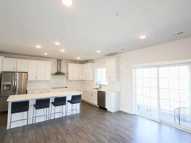 4340 Bon Secours Pkwy #B — Photo 5