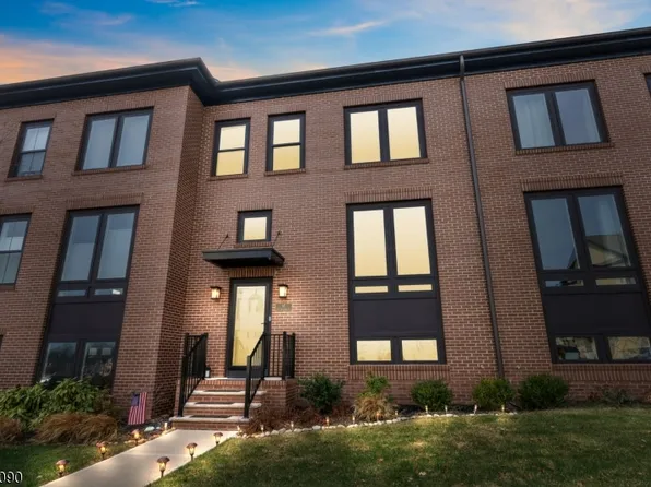 87 E Hartwick Dr, Skillman, NJ 08558