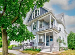 311 E Wilson St #313, Milwaukee, WI 53207
