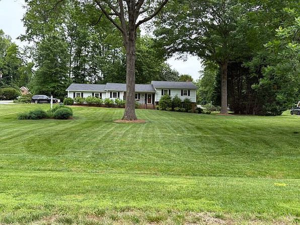 2205 Sedgemont Dr