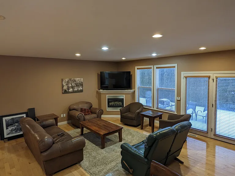 1448 Woodfield Pl — Photo 17