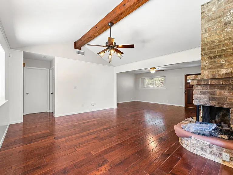 2562 Kevin Ln — Photo 8