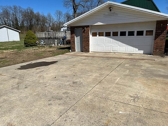 5th image of 7005 Beechland Ave
