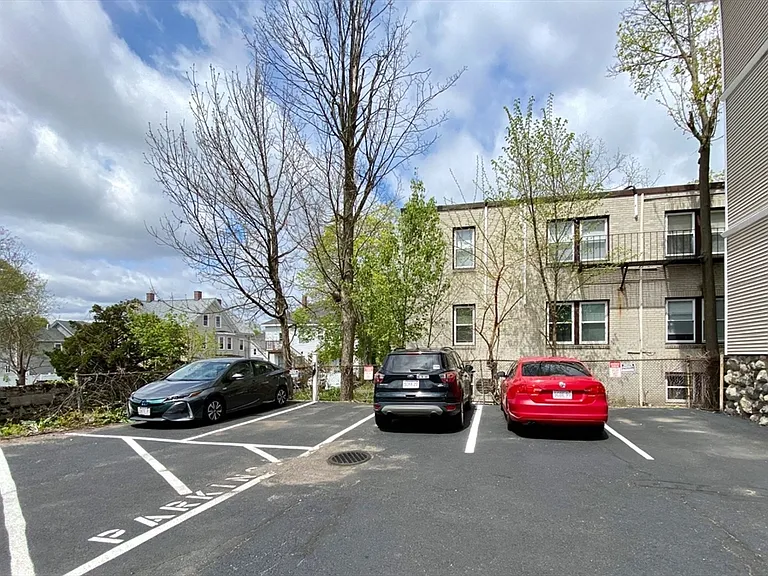 105 Adams St — Photo 15
