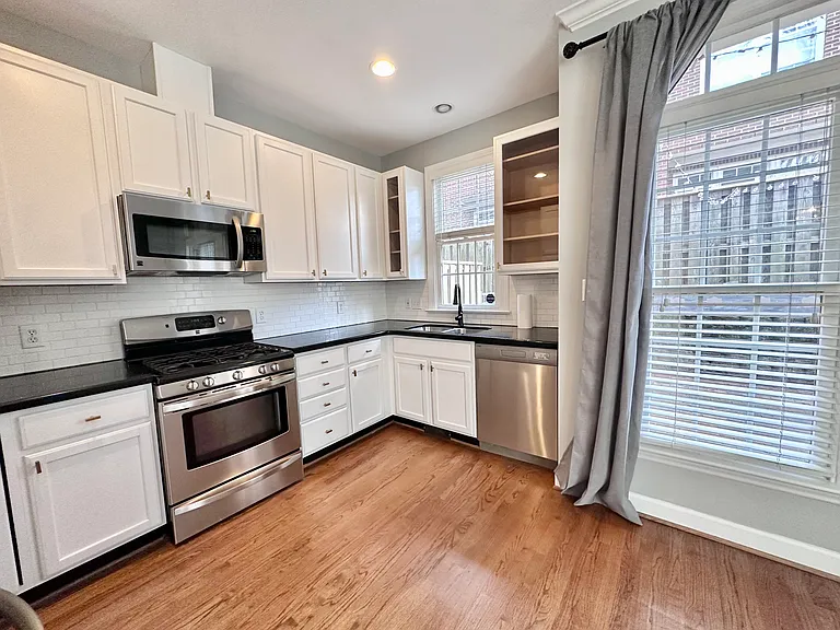 130 Fenner Ln — Photo 9