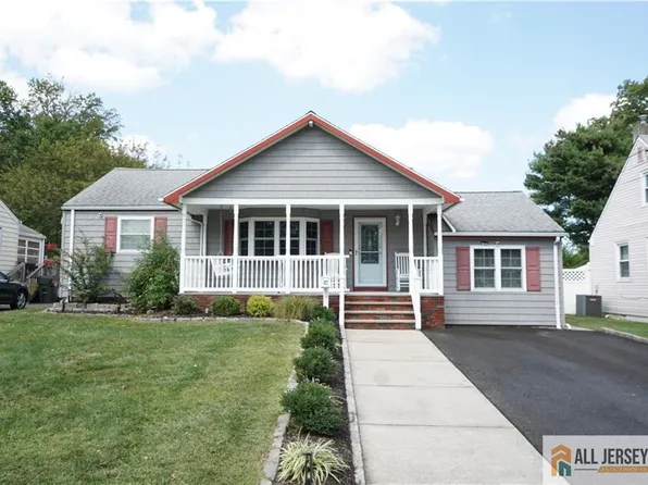 40 W Hill Rd, Colonia, NJ 07067