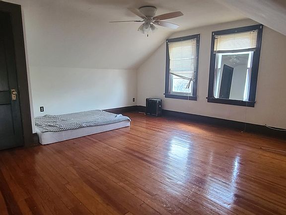 5th image of 15 Parkside Dr #2