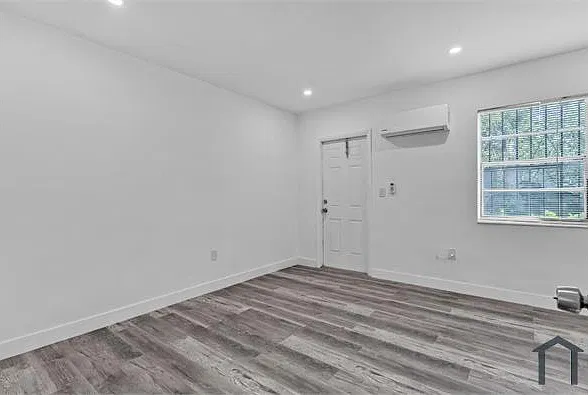 1 bed, $1,800 — Photo 2