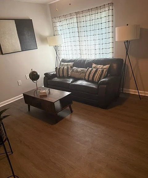 151 Lawton St SW — Photo 6