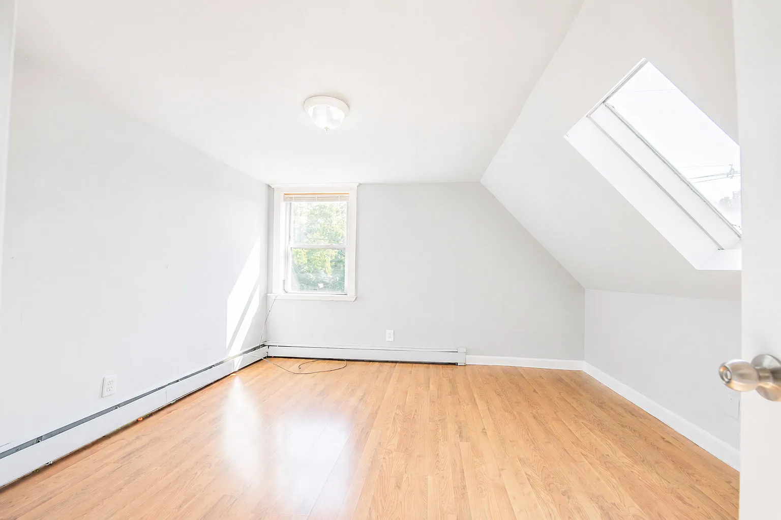 330 Fairview St - C — Photo 3